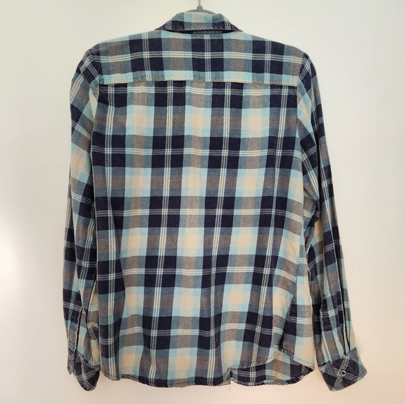 Women's Plaid Shirt - Picture 4 of 4